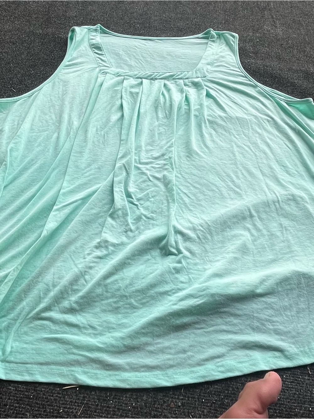 Women's Mint Green Sleeveless Pleated Tank Top